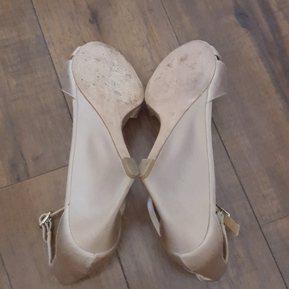 Badgley Mischka Beige Romance T Strap Rhinestone Sculpted Wedges - Picture 6 of 11